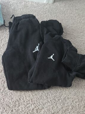 Jordan Black Kids Sweatshirt & Joggers with White Jumpman Logo